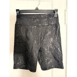 American Eagle Black Snake Print Biker Shorts NWT